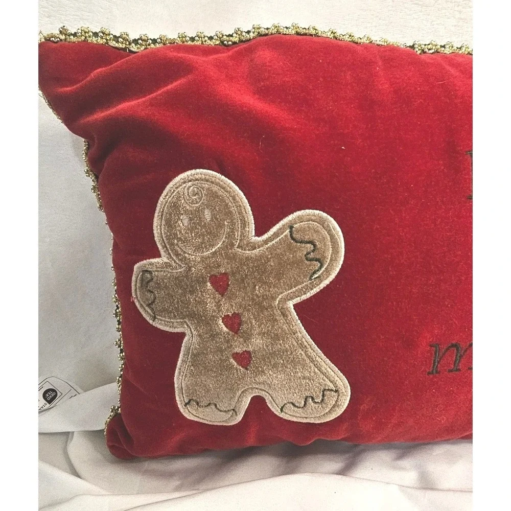 Red Velvet‎ Christmas Throw Pillow Gingerbread Man Dear Santa Man Made of Dough
